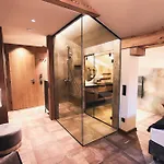 Soulsisters' 4 Sterne Superior Hotel Kaprun