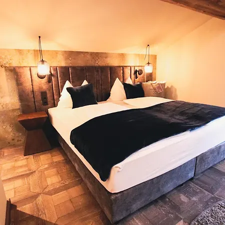 Soulsisters' 4 Sterne Superior Hotell Kaprun