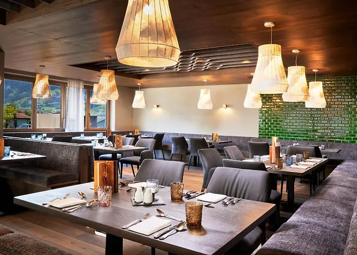 Soulsisters' 4 Sterne Superior מלון קפרון